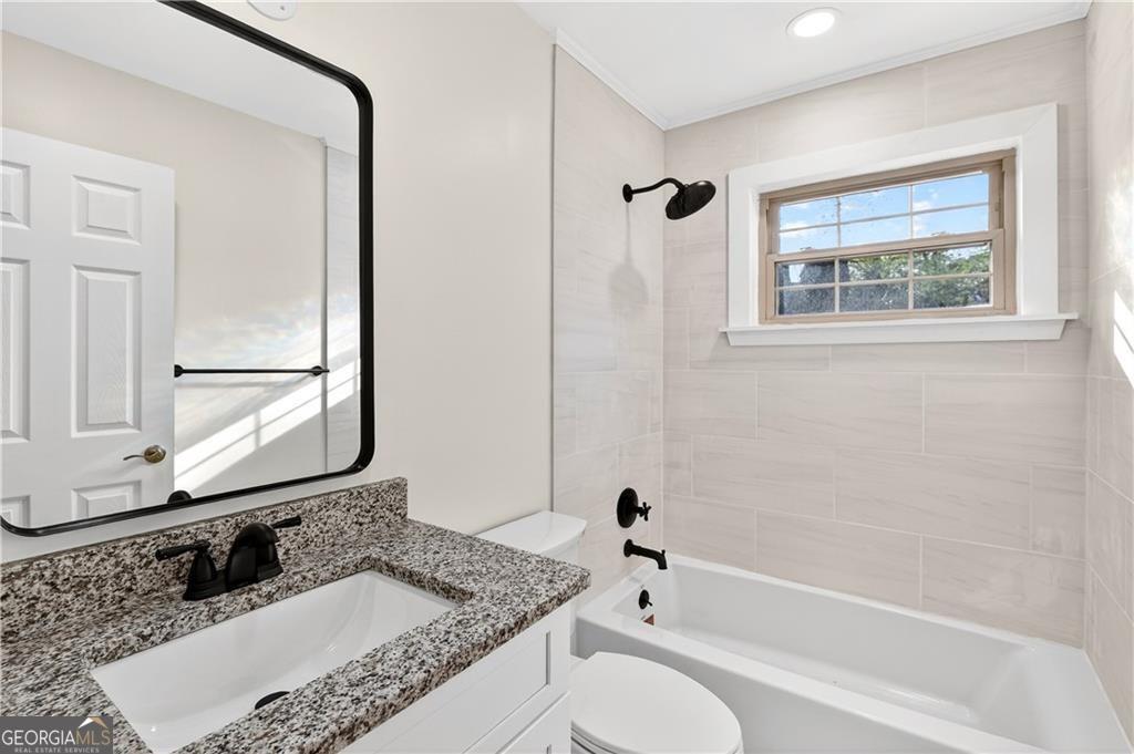 2918 Highland Drive SE