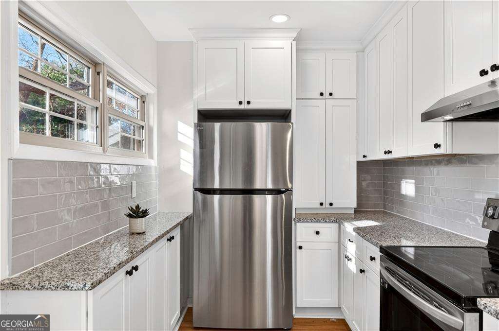 2918 Highland Drive SE