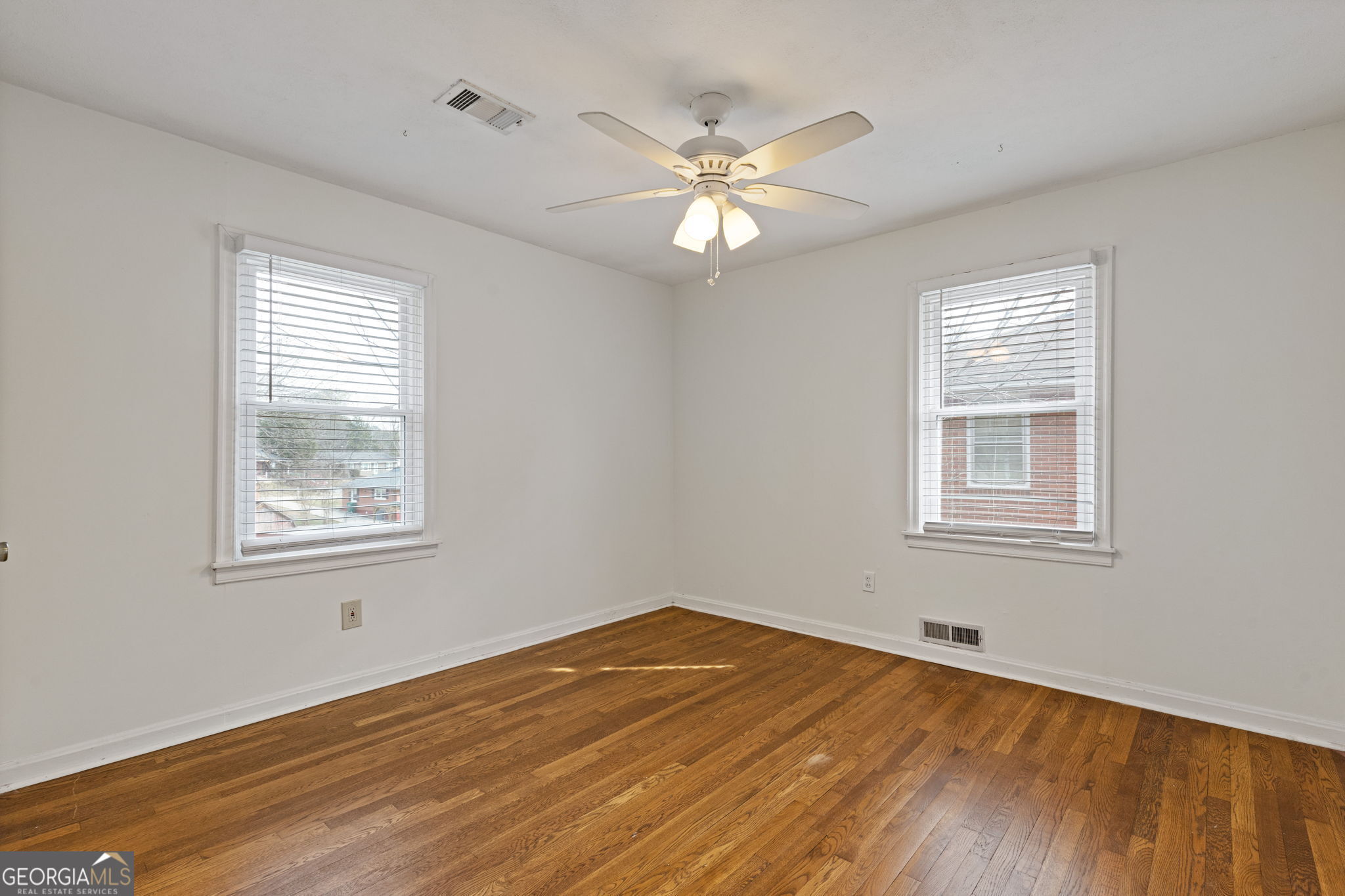 2185 Trailwood Drive SE