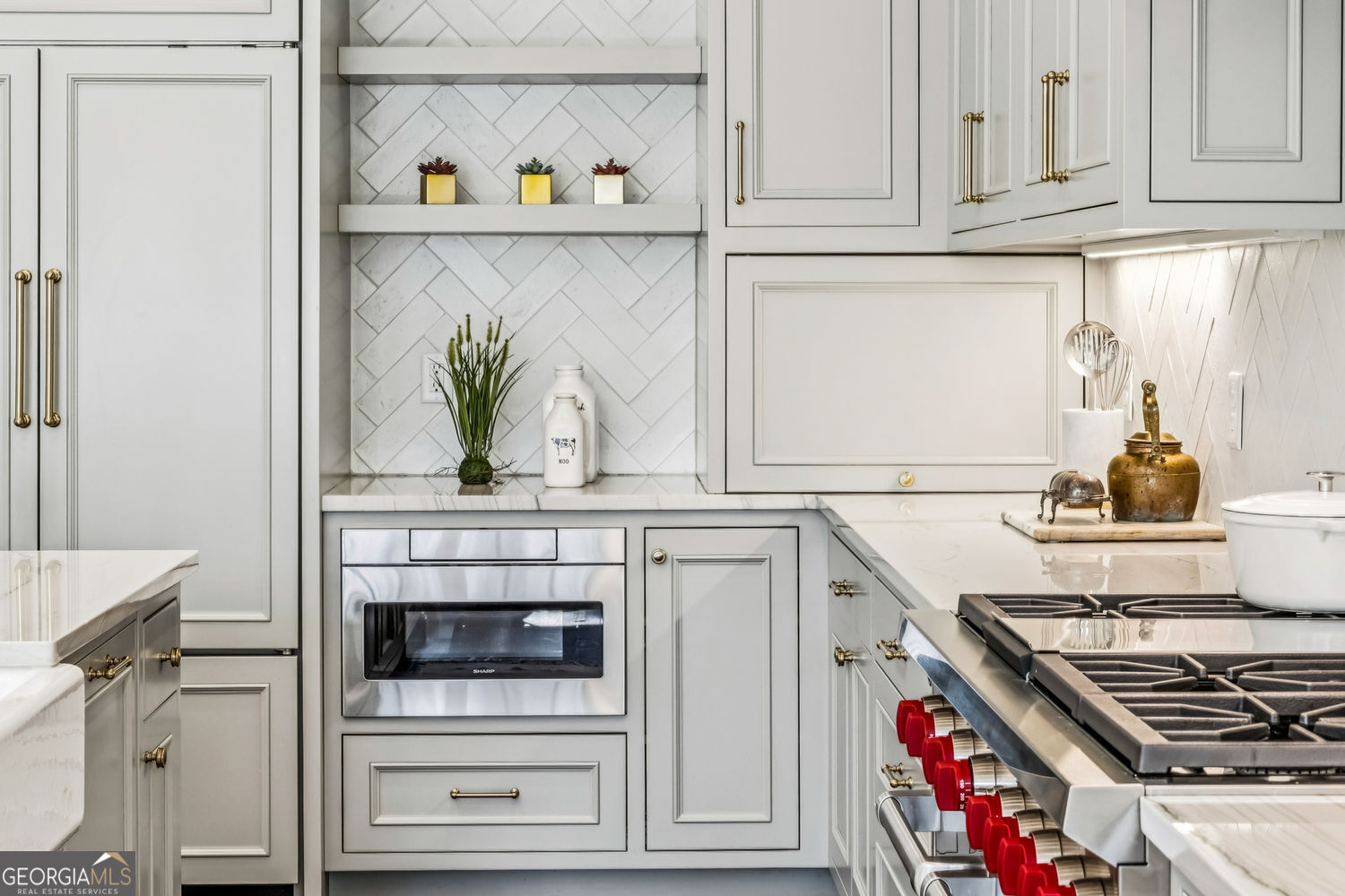 130 Blackland Road NW