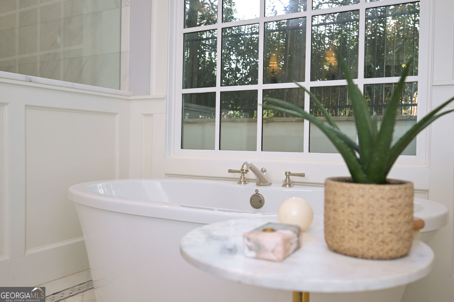 130 Blackland Road NW