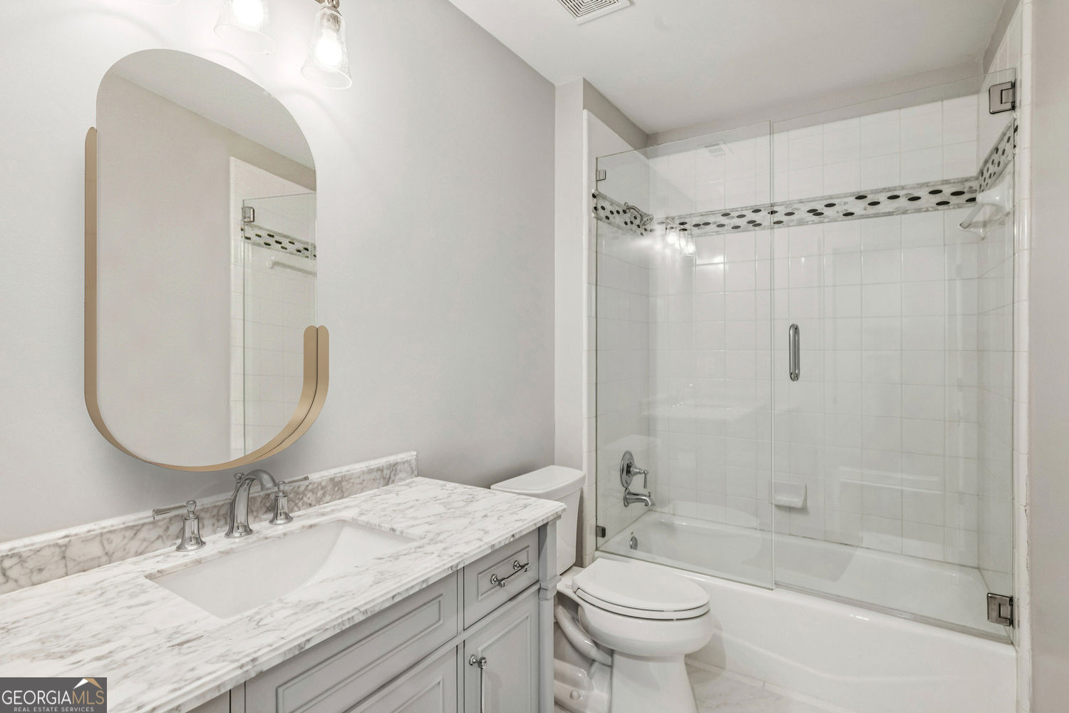 130 Blackland Road NW