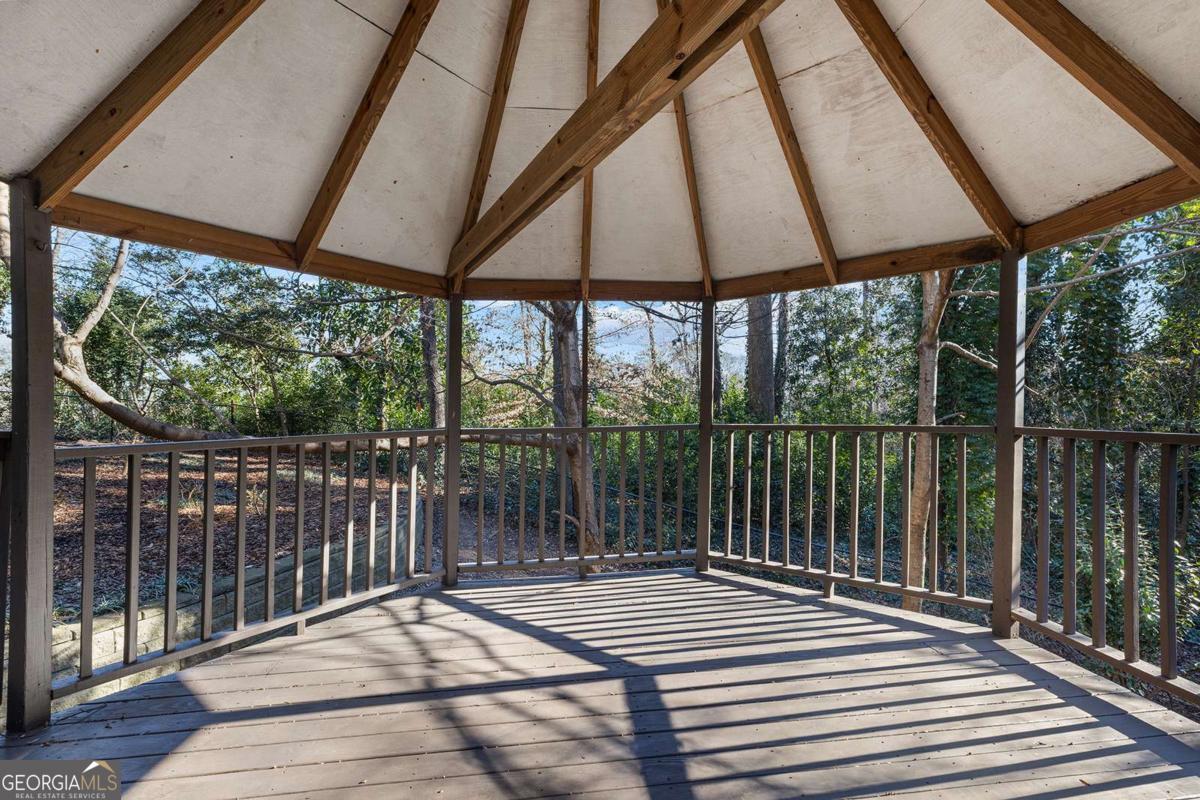 565 Timberland Drive