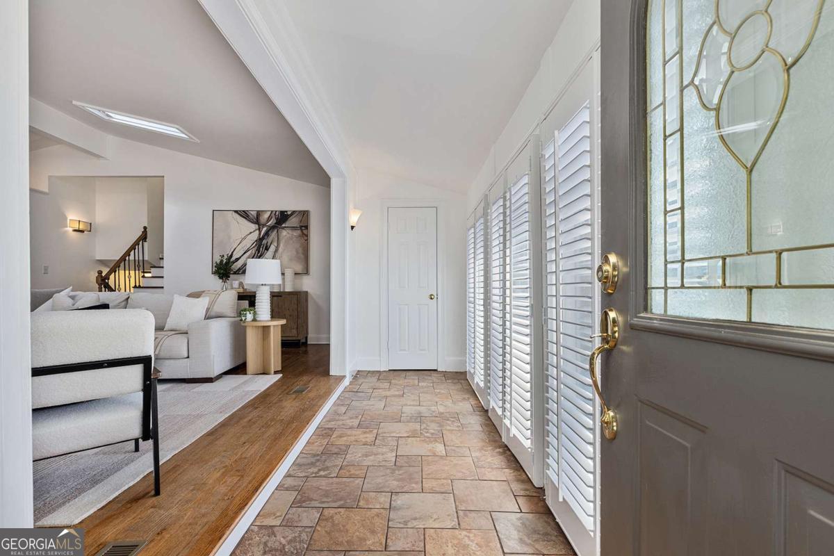 565 Timberland Drive