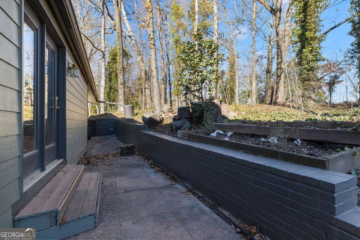 565 Timberland Drive