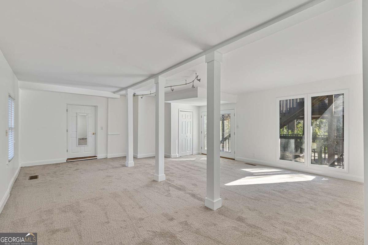 565 Timberland Drive