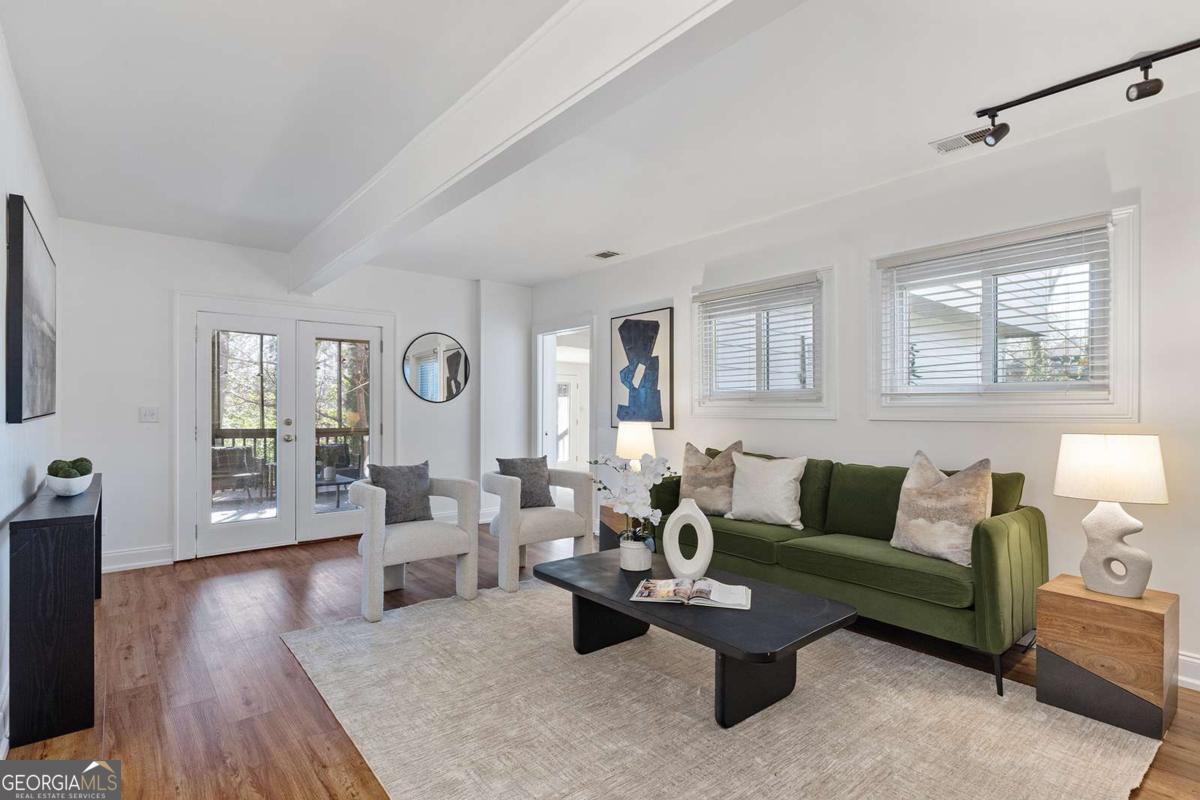 565 Timberland Drive