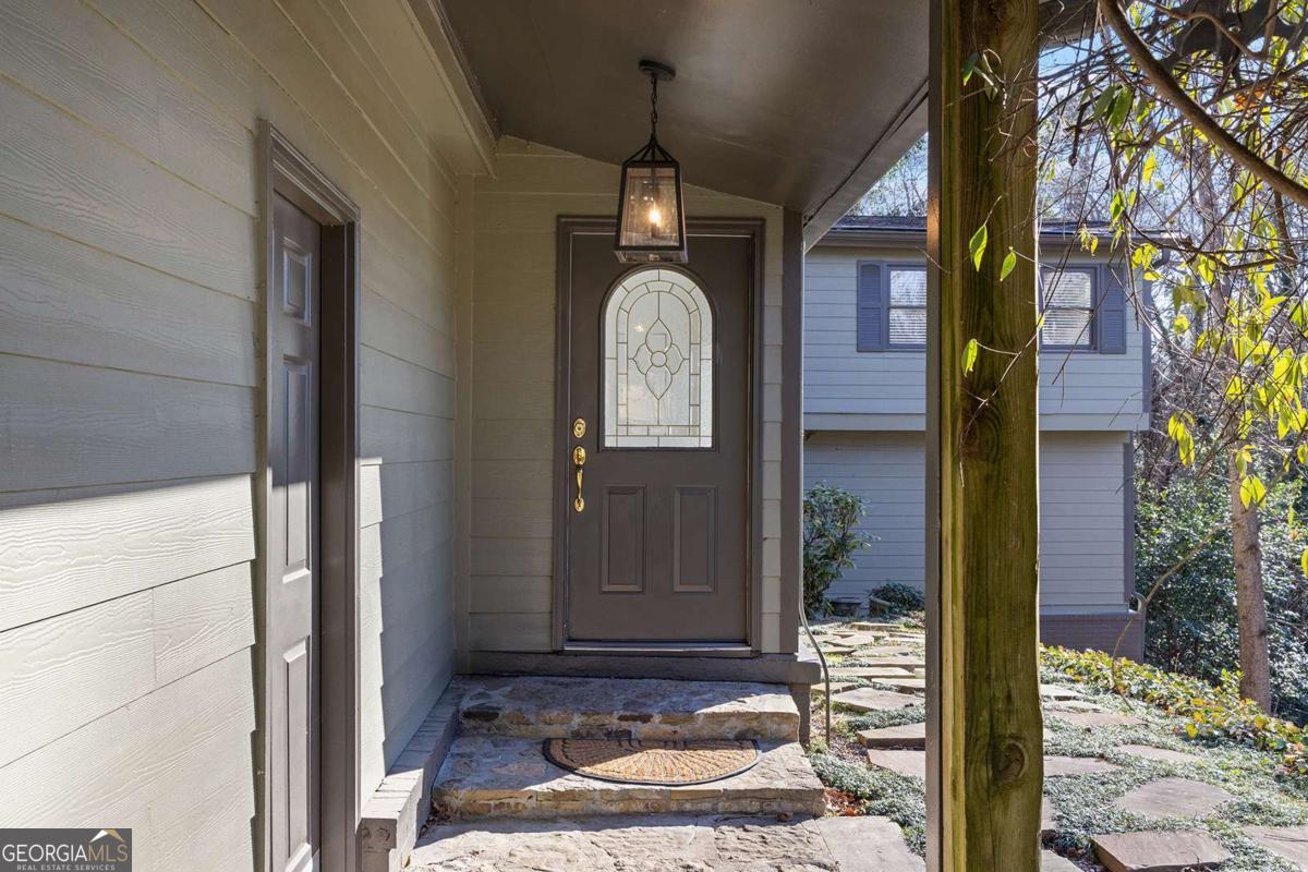 565 Timberland Drive