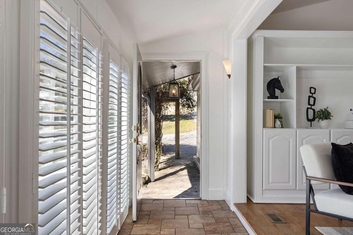 565 Timberland Drive