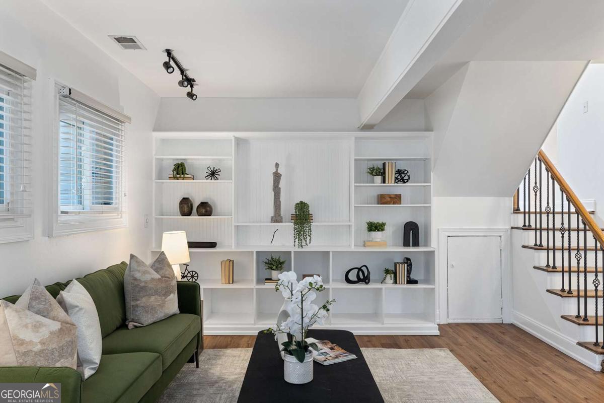 565 Timberland Drive