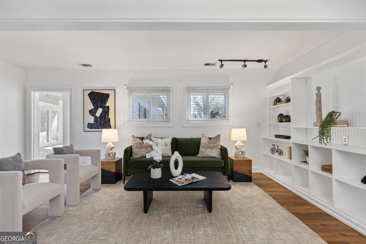 565 Timberland Drive