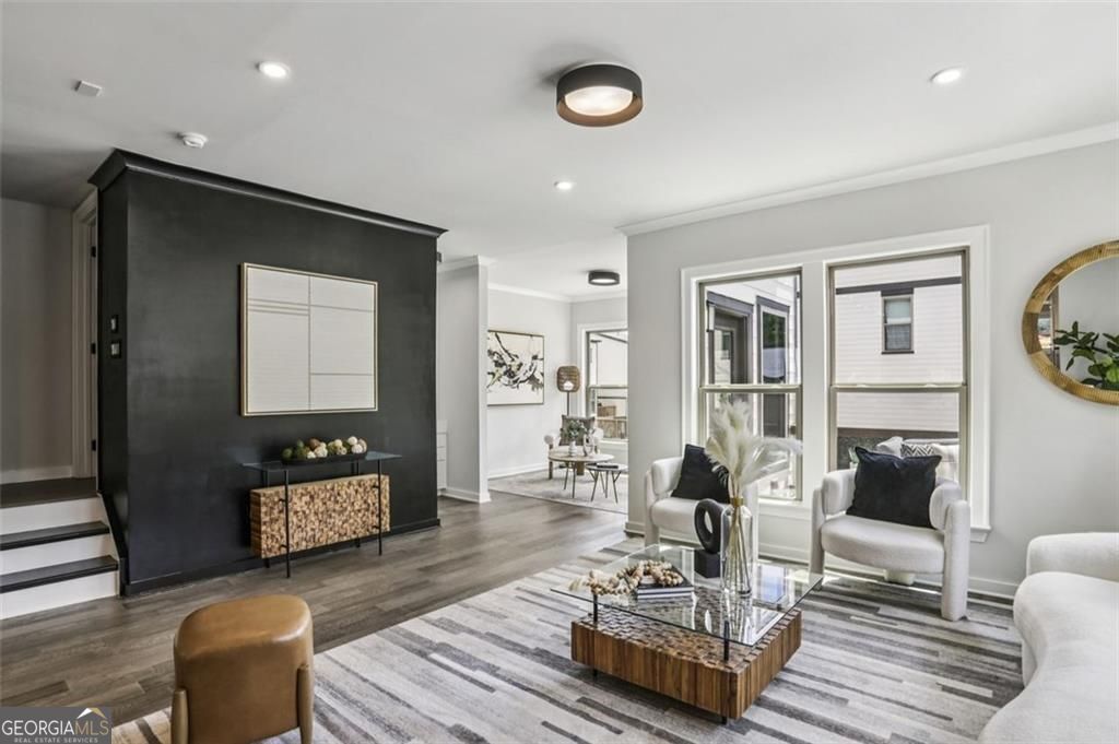 2090 Emmet Park Lane