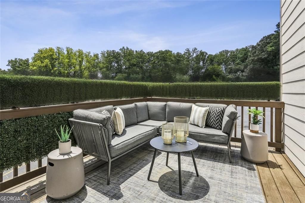 2090 Emmet Park Lane