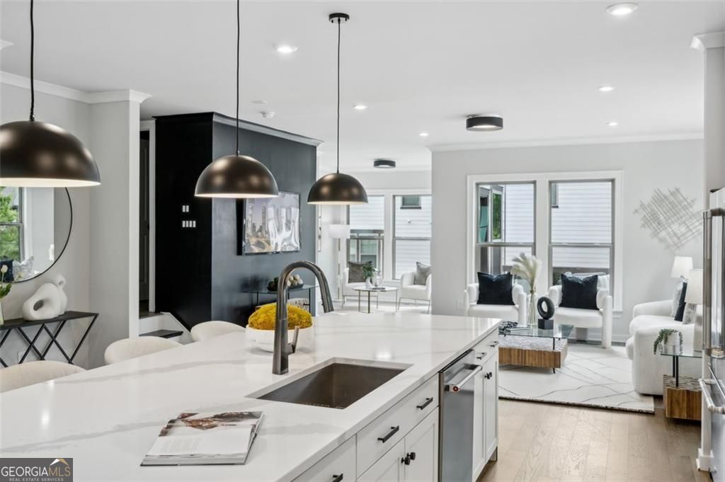 2090 Emmet Park Lane