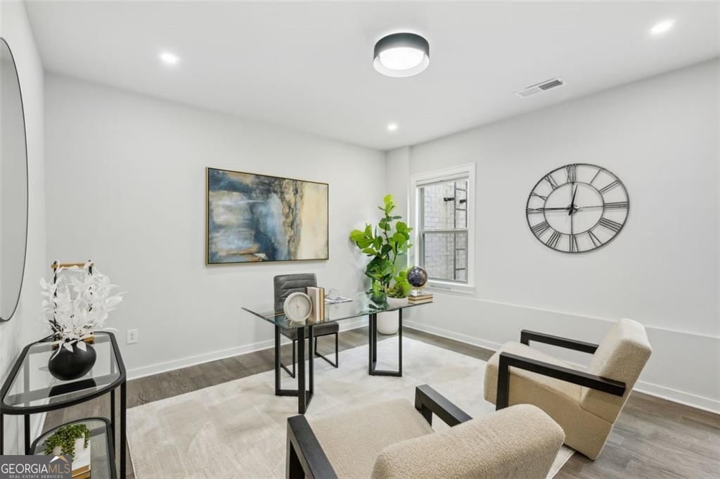 2090 Emmet Park Lane