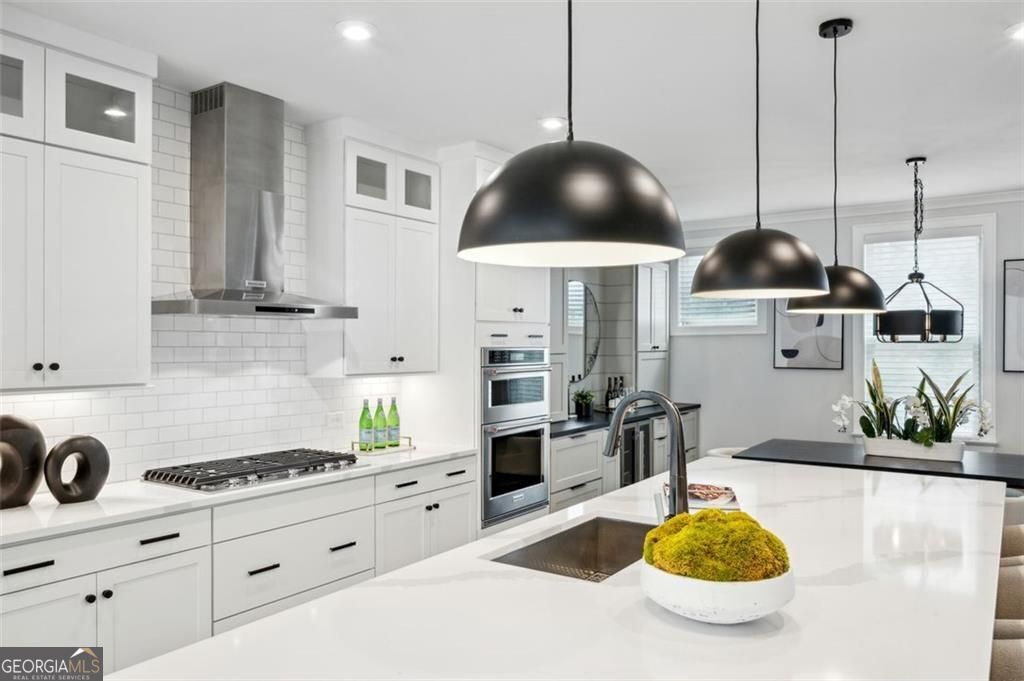 2090 Emmet Park Lane