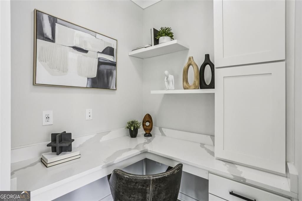 2090 Emmet Park Lane