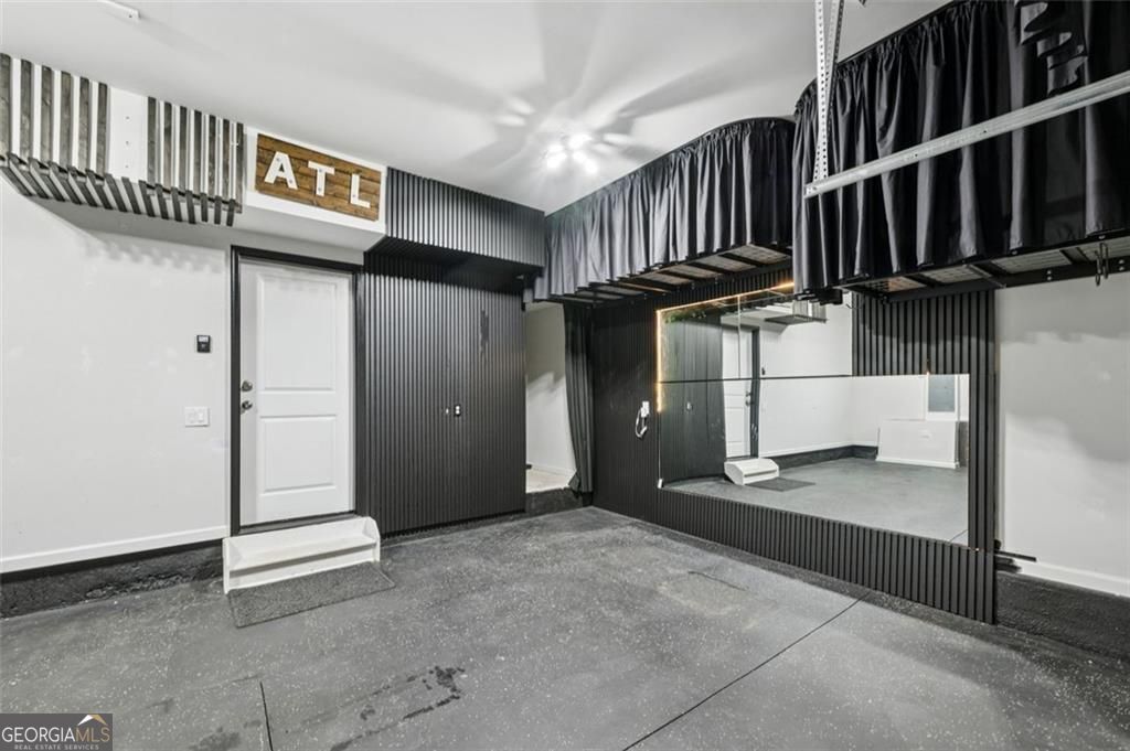 2090 Emmet Park Lane