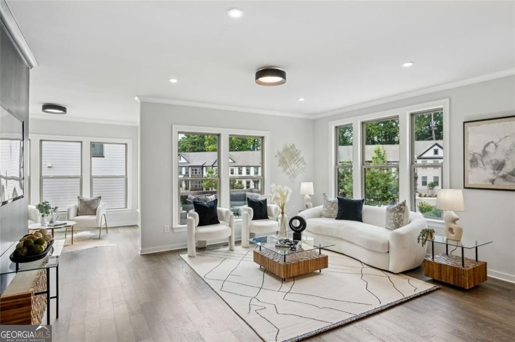 2090 Emmet Park Lane