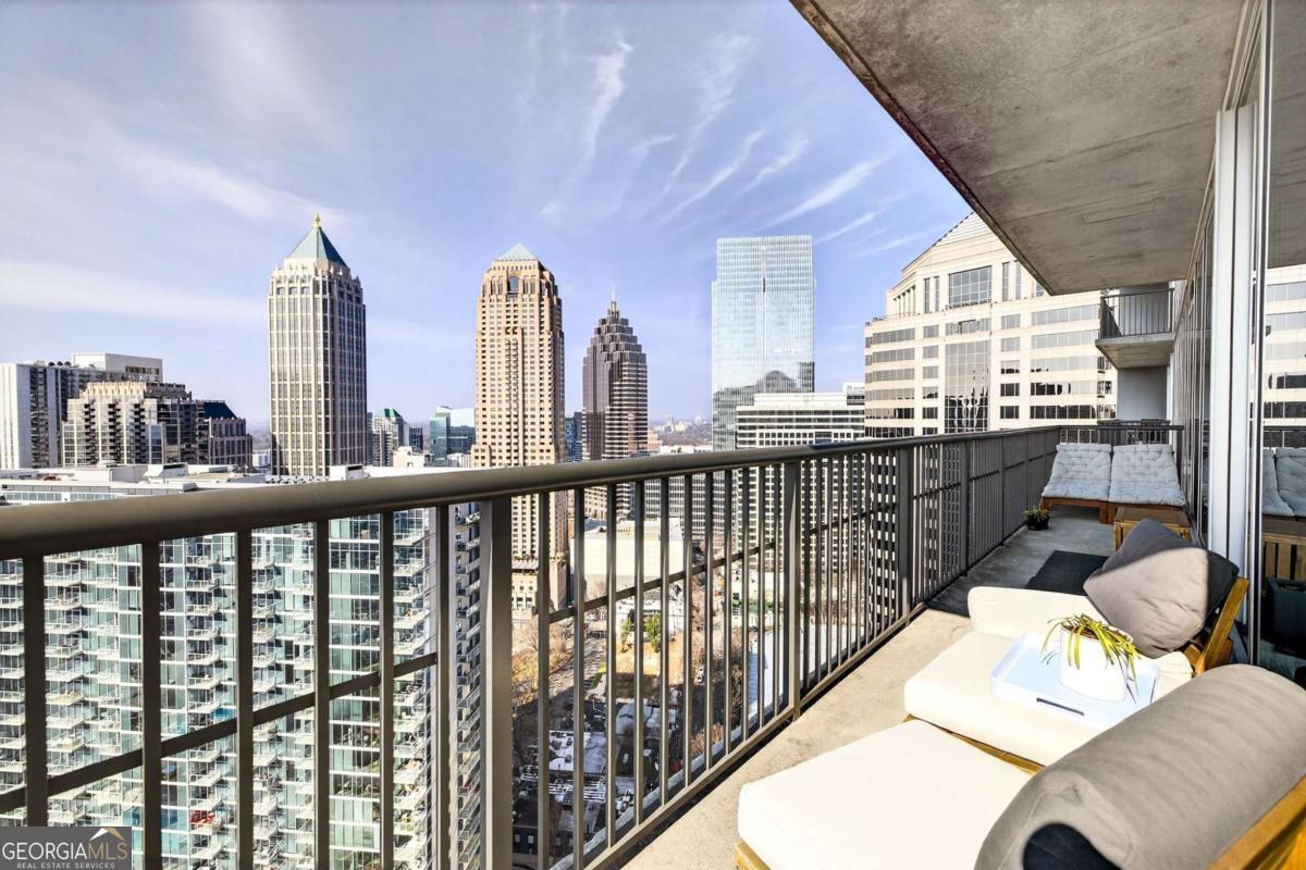 1080 Peachtree Street NE # 2611