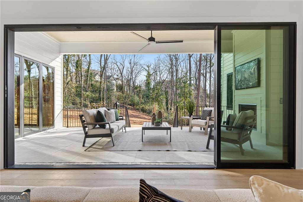 422 Hilderbrand Drive