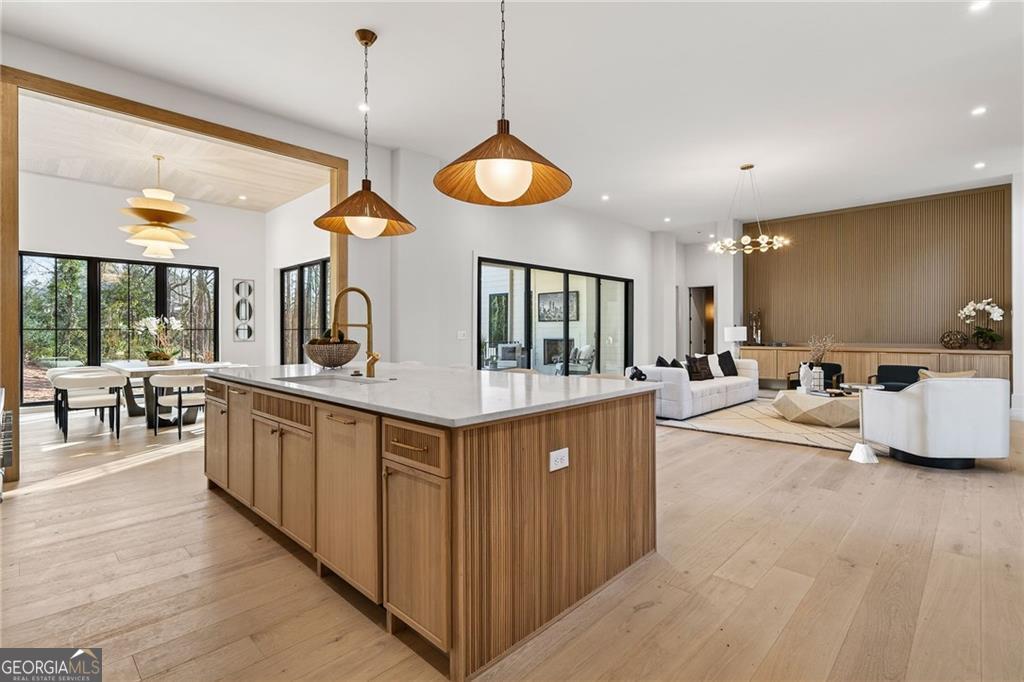 422 Hilderbrand Drive