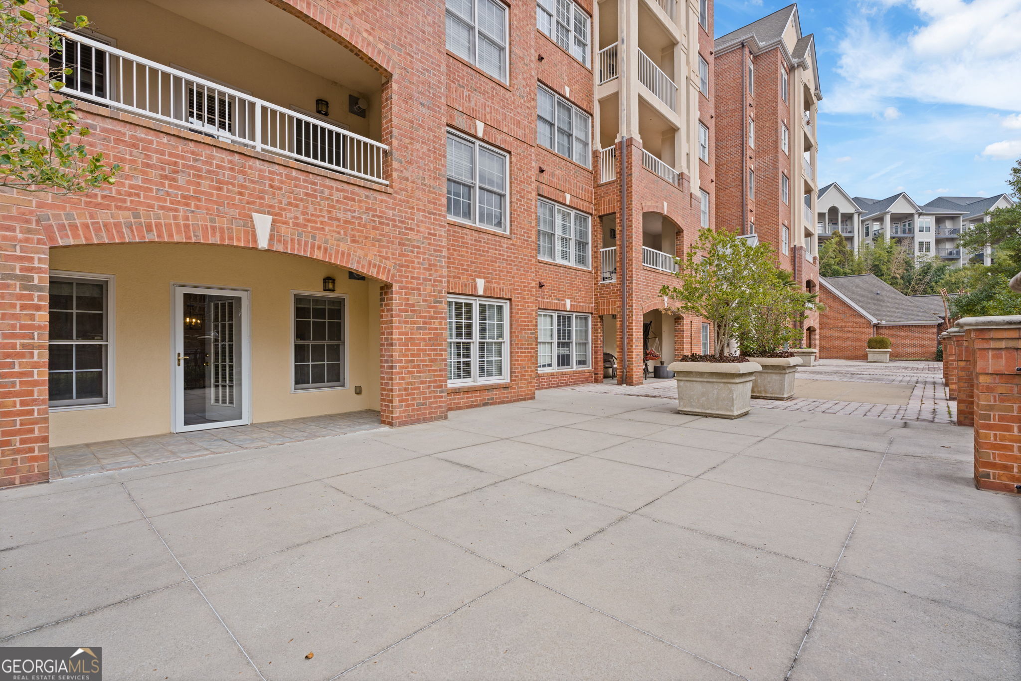 211 Colonial Homes Drive NW