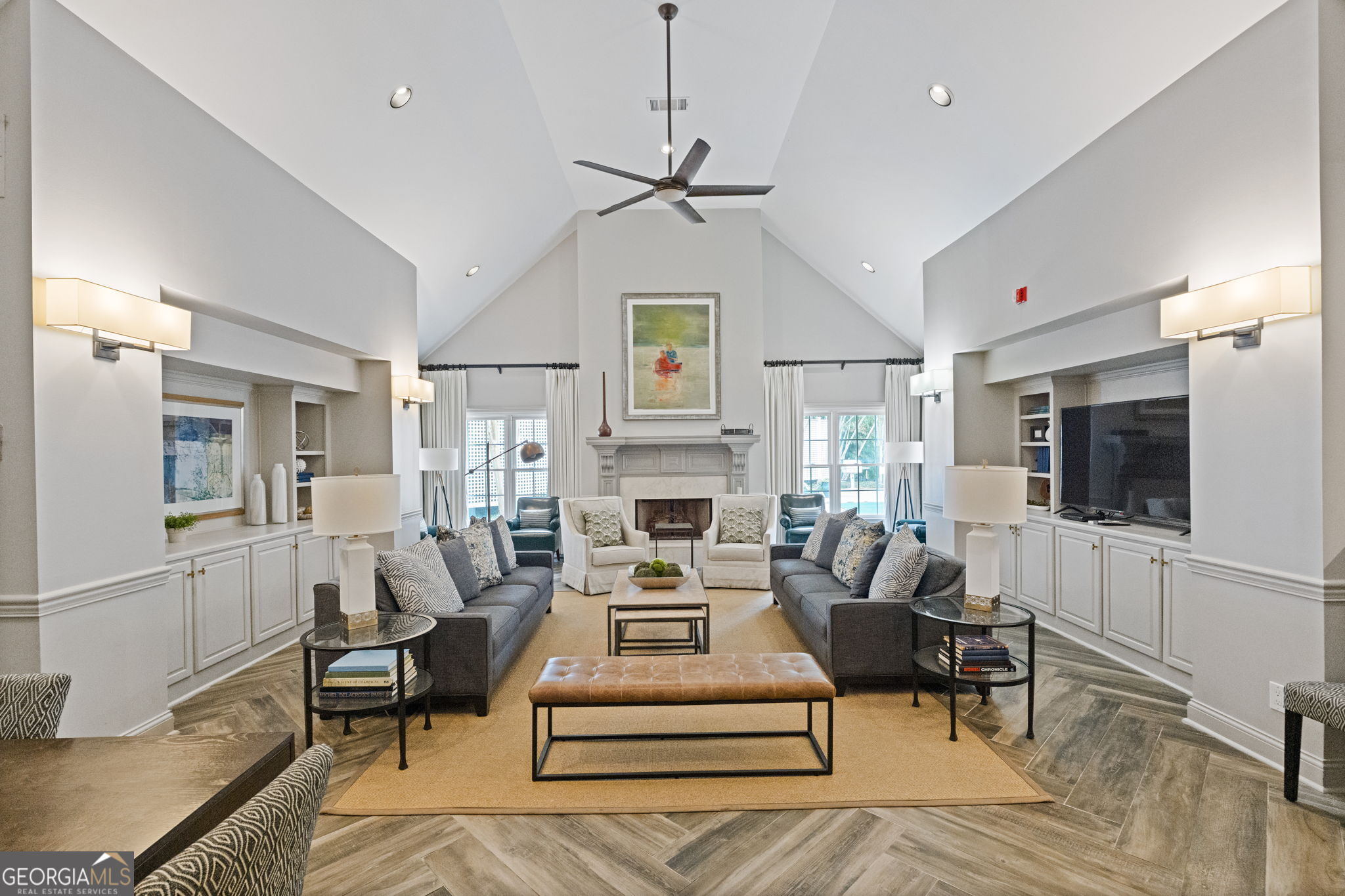 211 Colonial Homes Drive NW