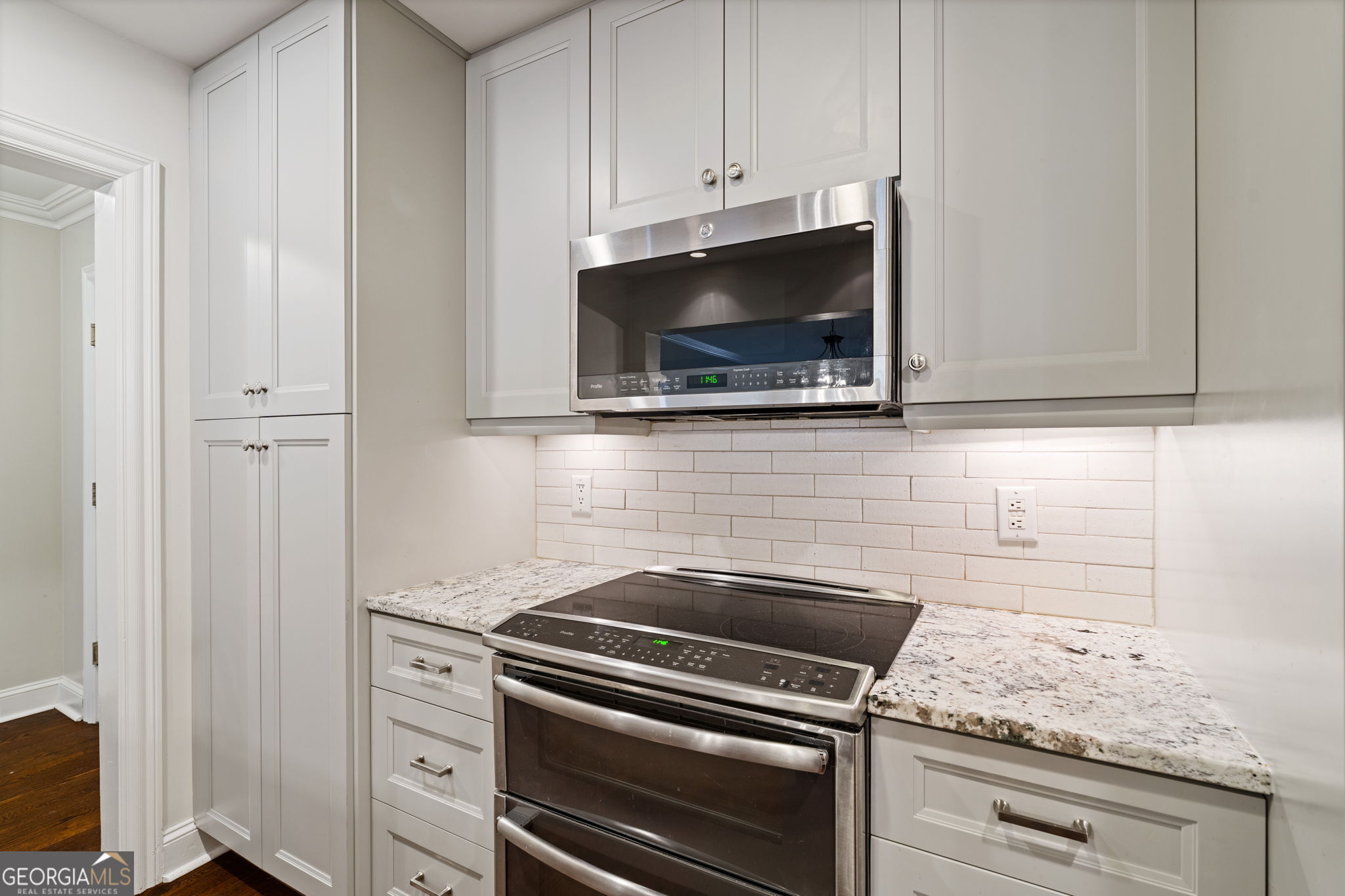 211 Colonial Homes Drive NW