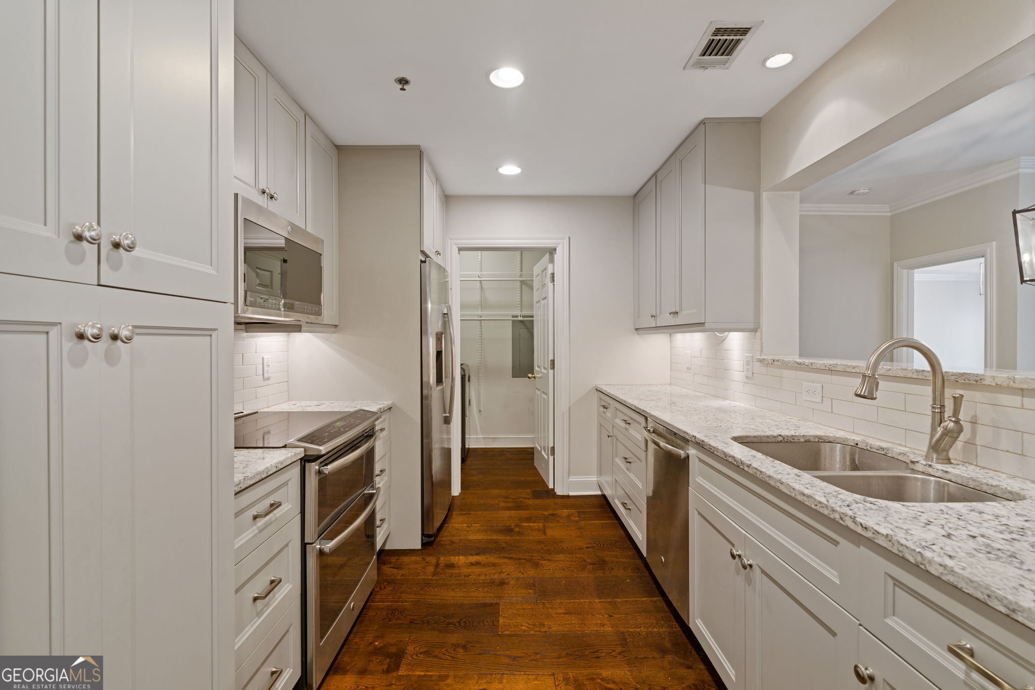 211 Colonial Homes Drive NW