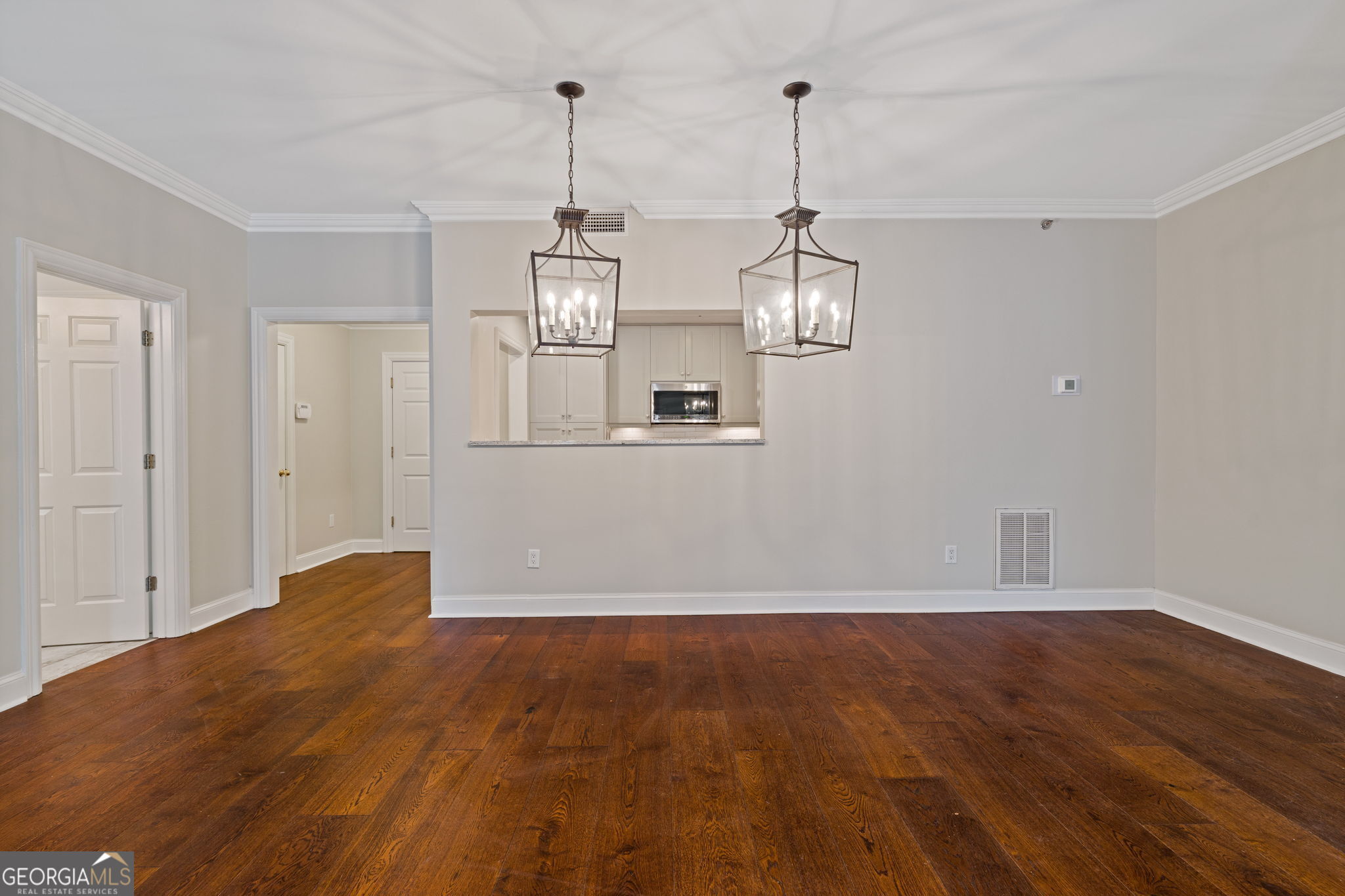 211 Colonial Homes Drive NW