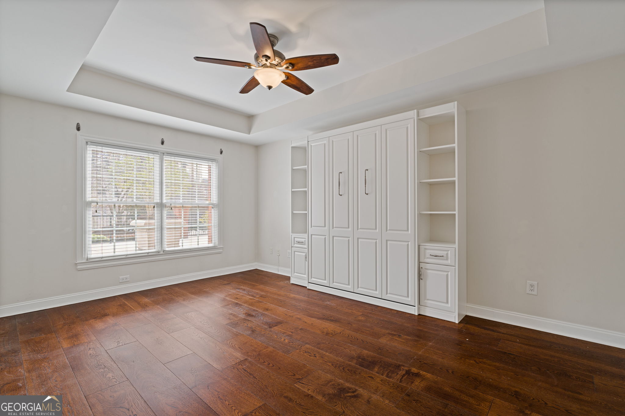 211 Colonial Homes Drive NW