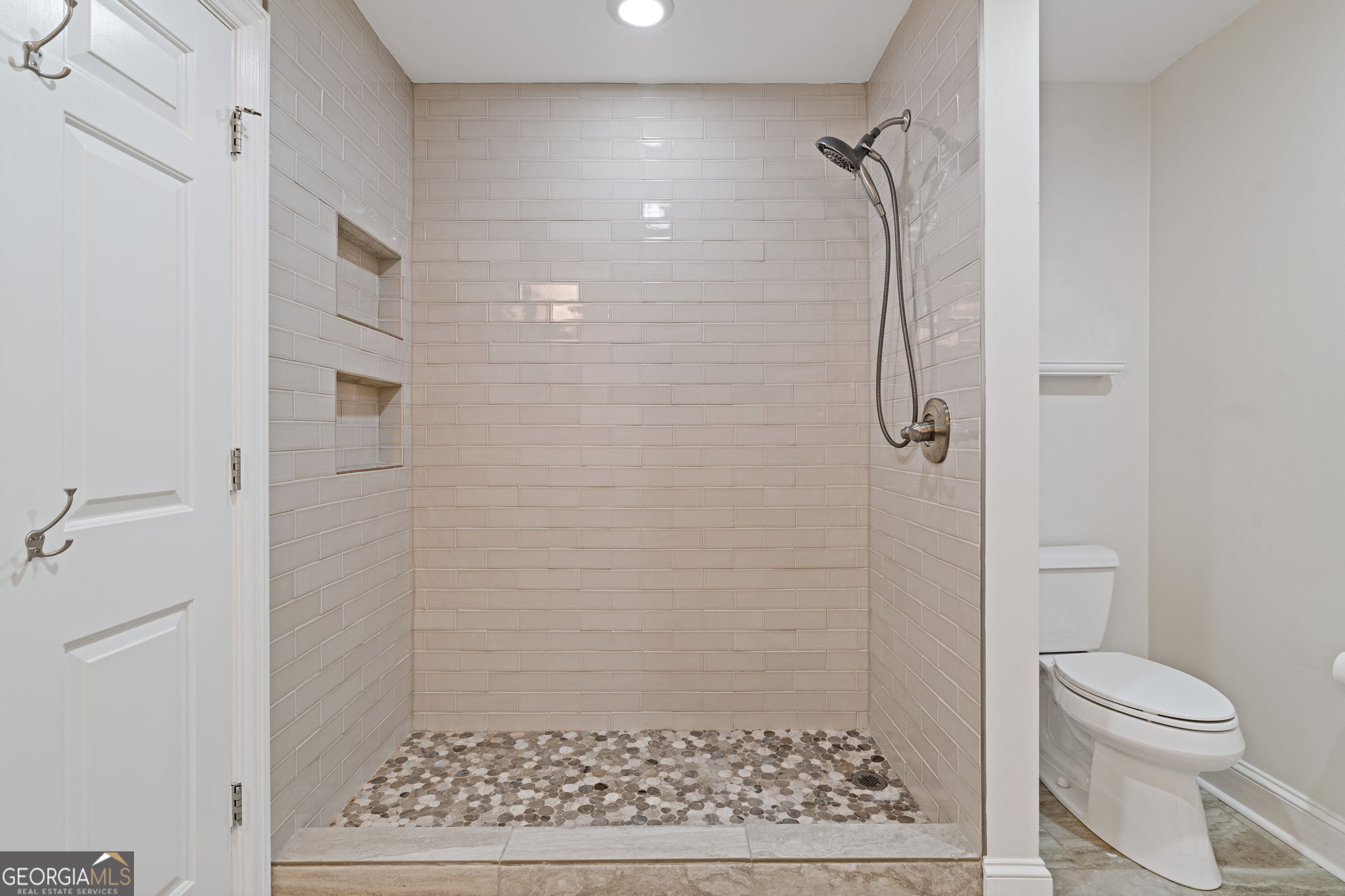 211 Colonial Homes Drive NW