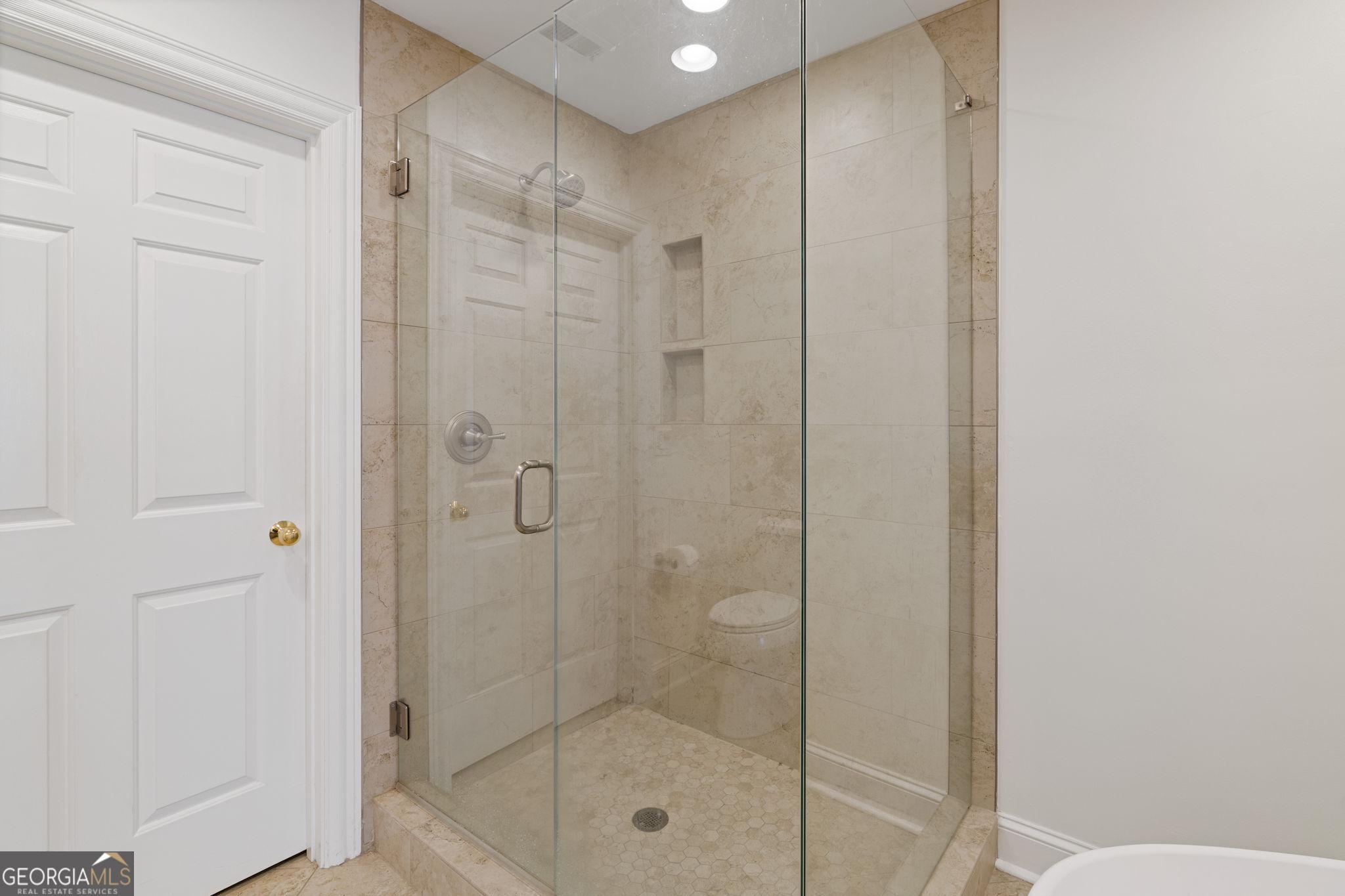 211 Colonial Homes Drive NW