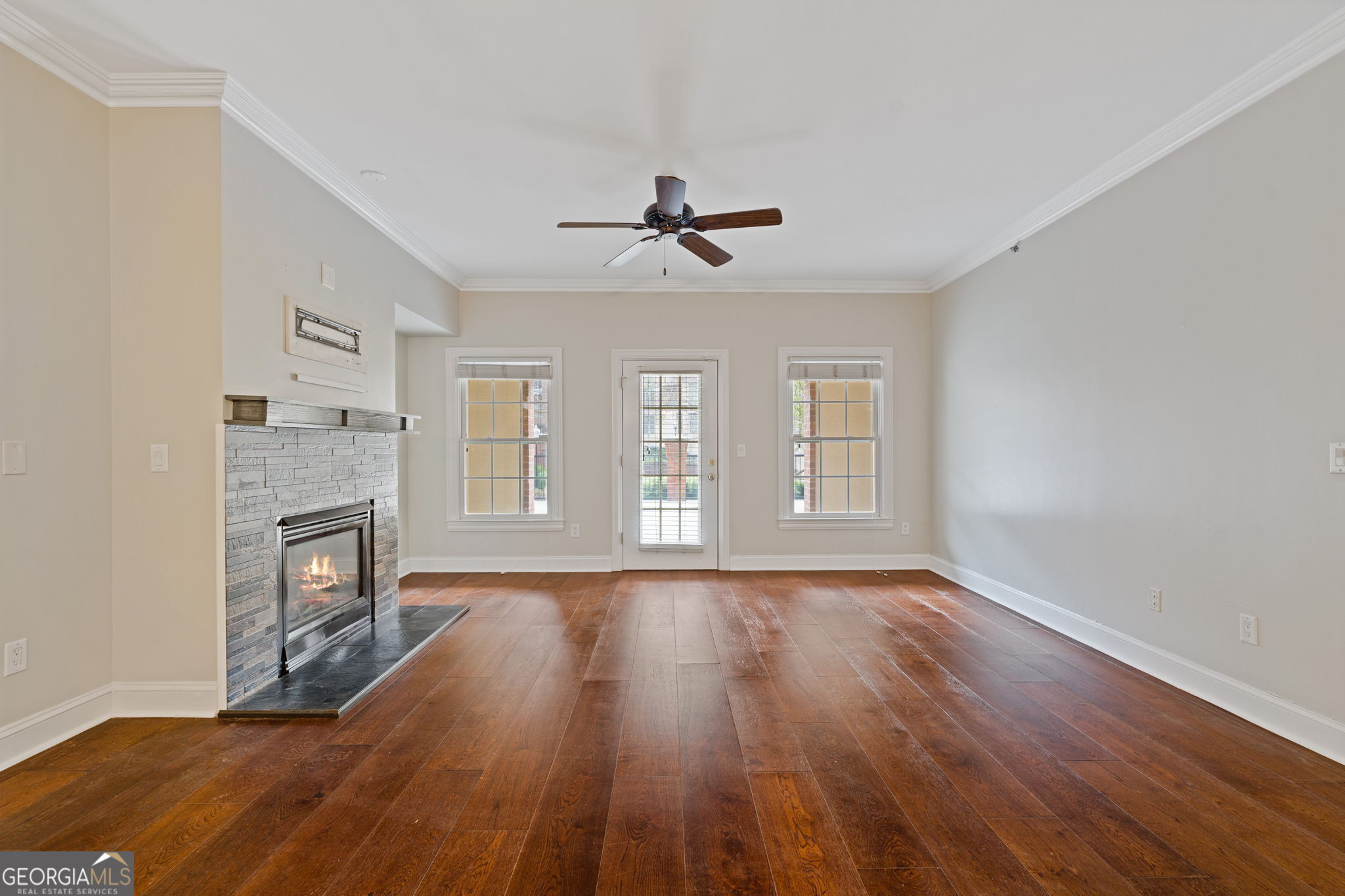 211 Colonial Homes Drive NW