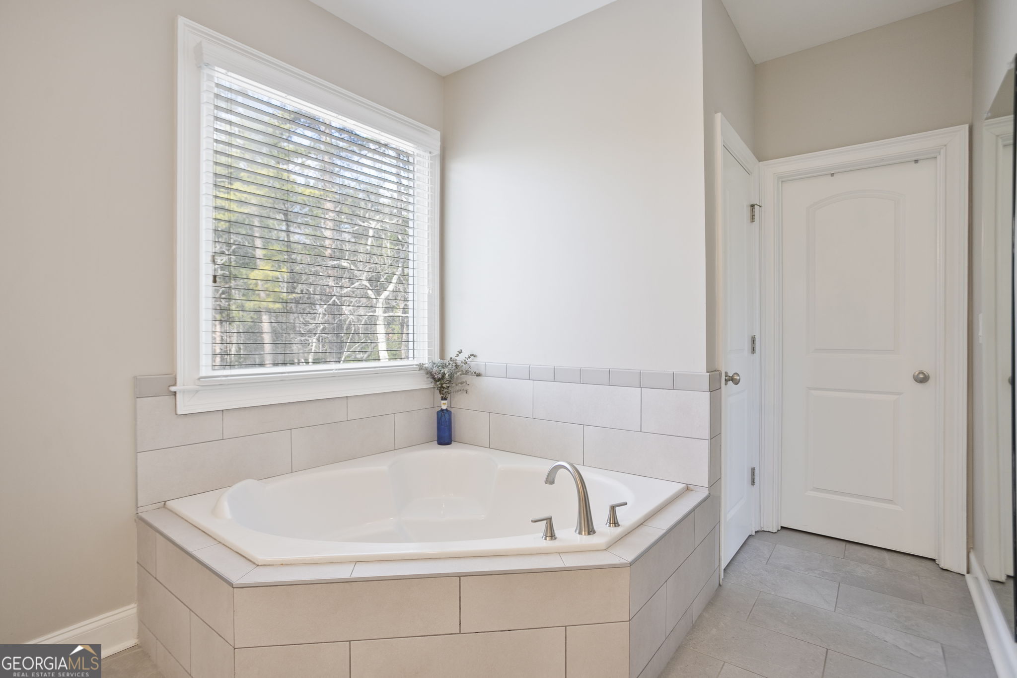 4692 Bluffside Court