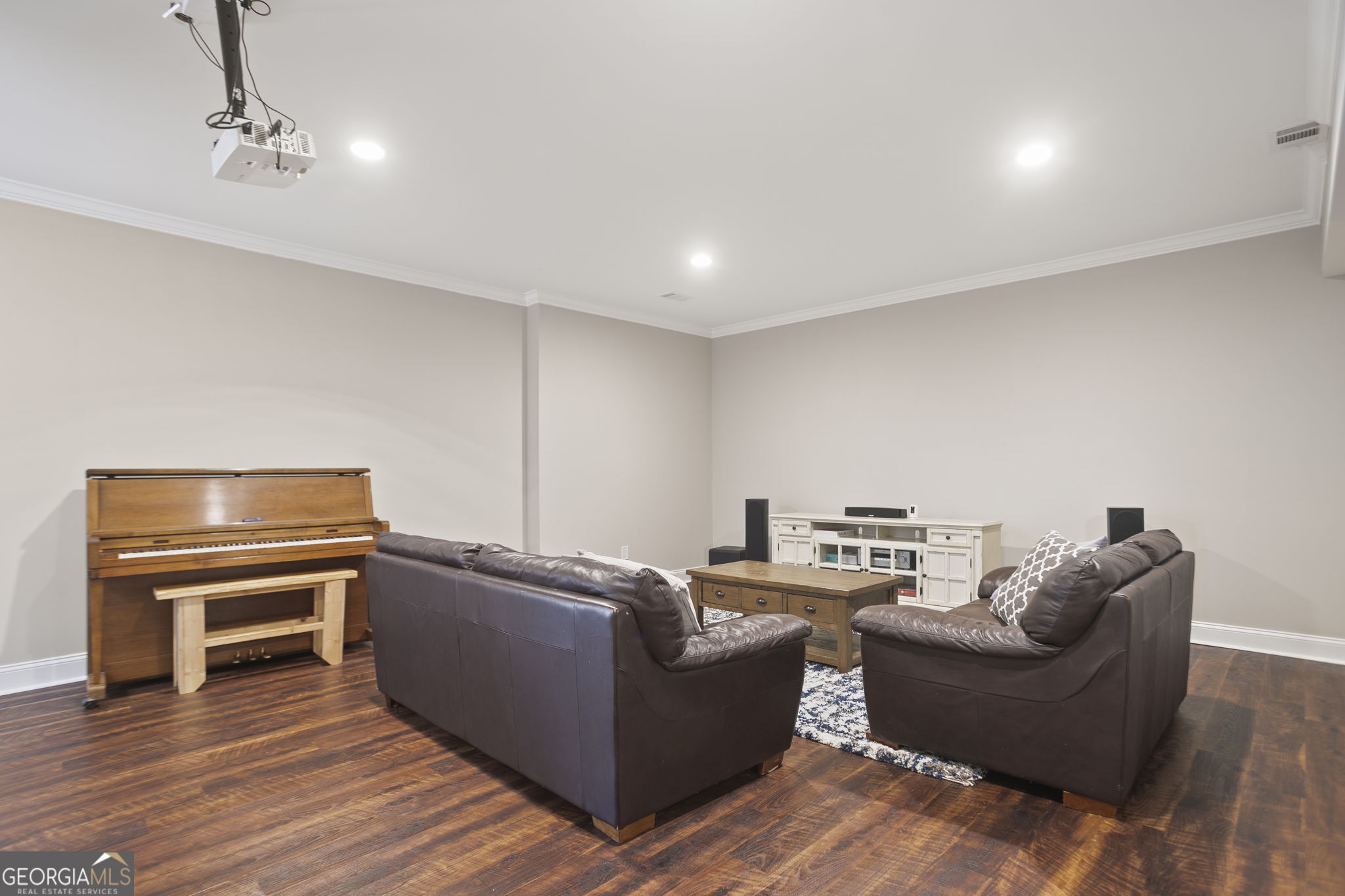 4692 Bluffside Court