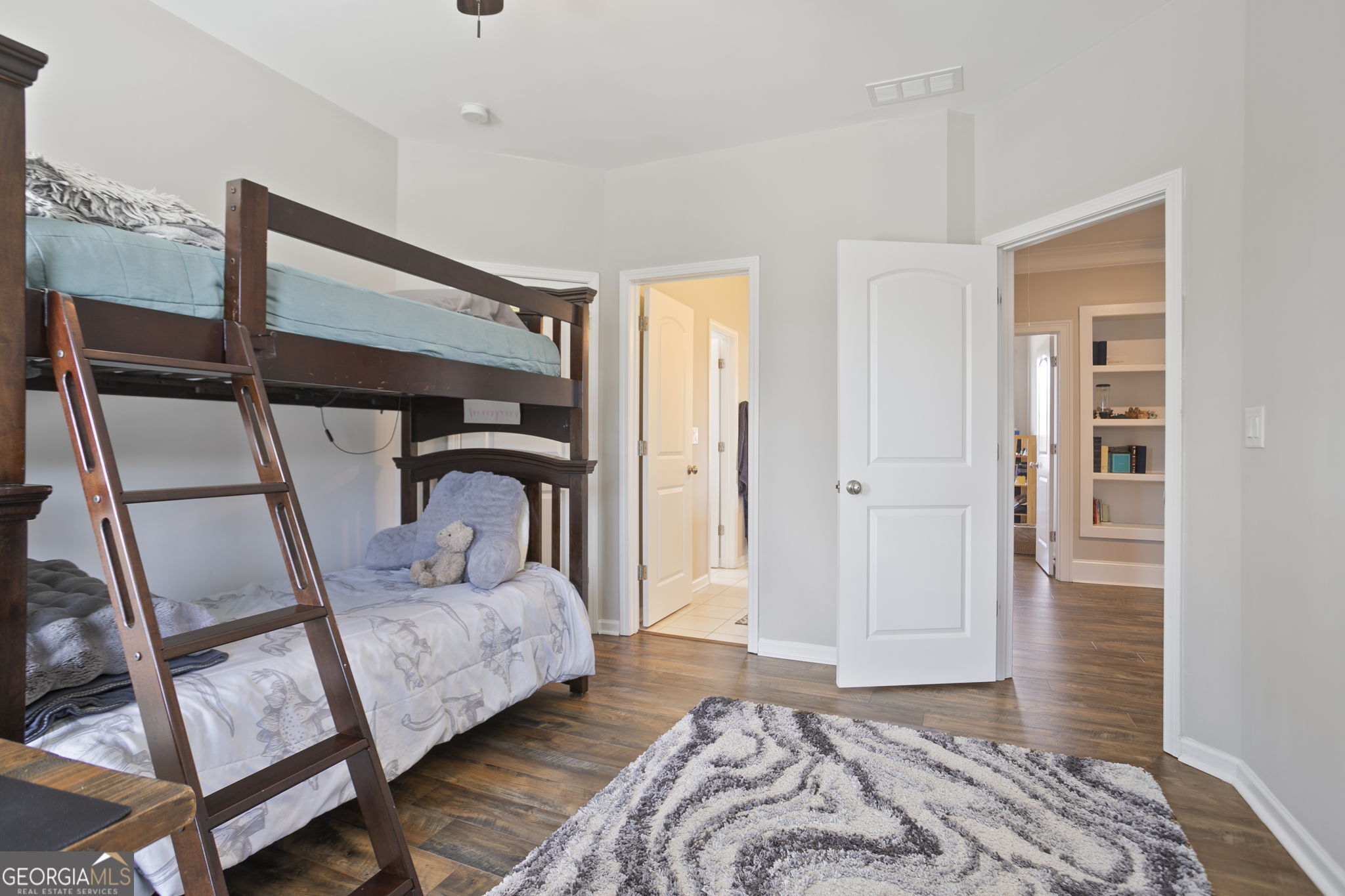 4692 Bluffside Court