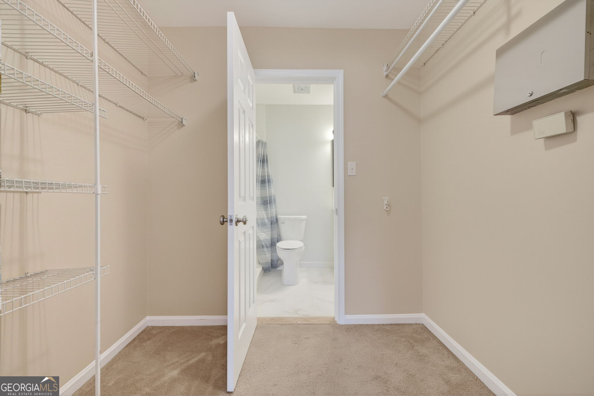 5400 Roswell Road # G3