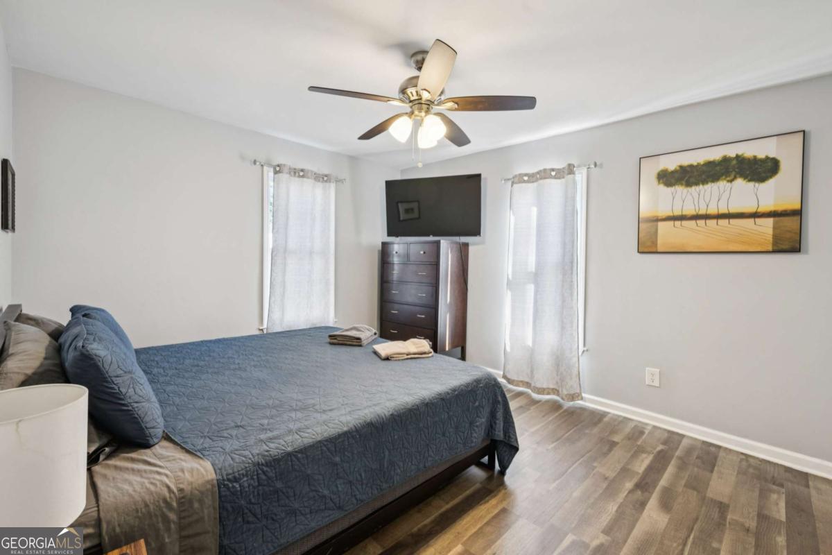 528 Holderness Street SW