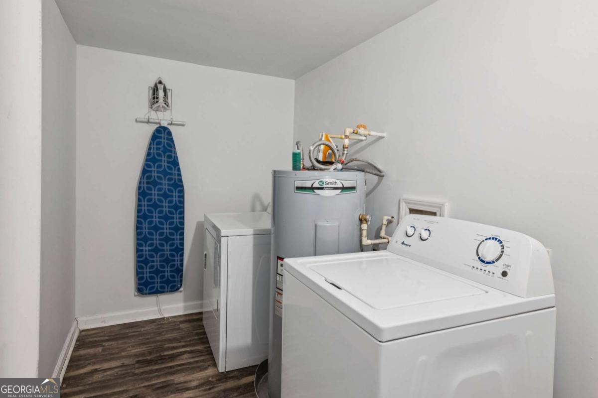 528 Holderness Street SW