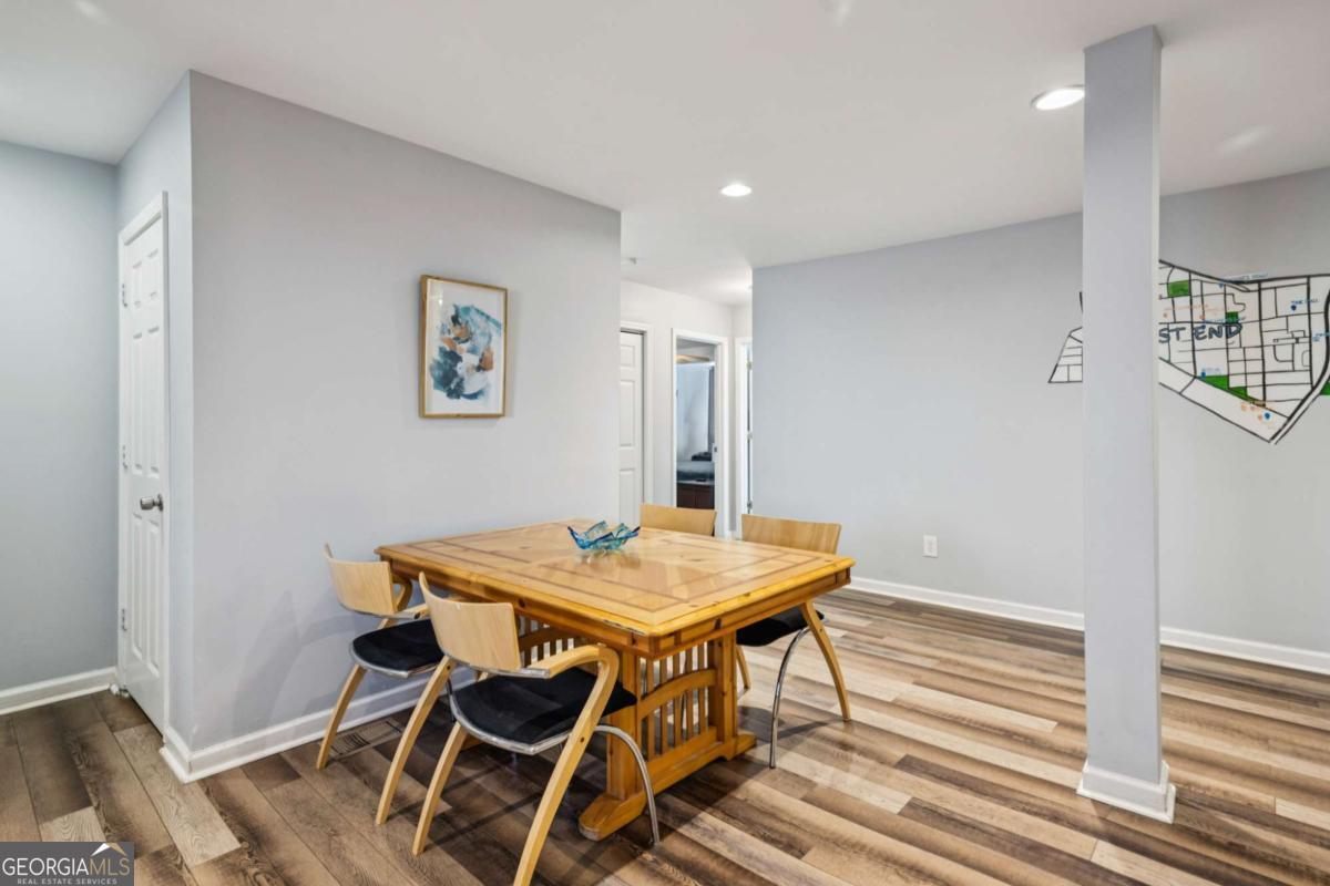 528 Holderness Street SW