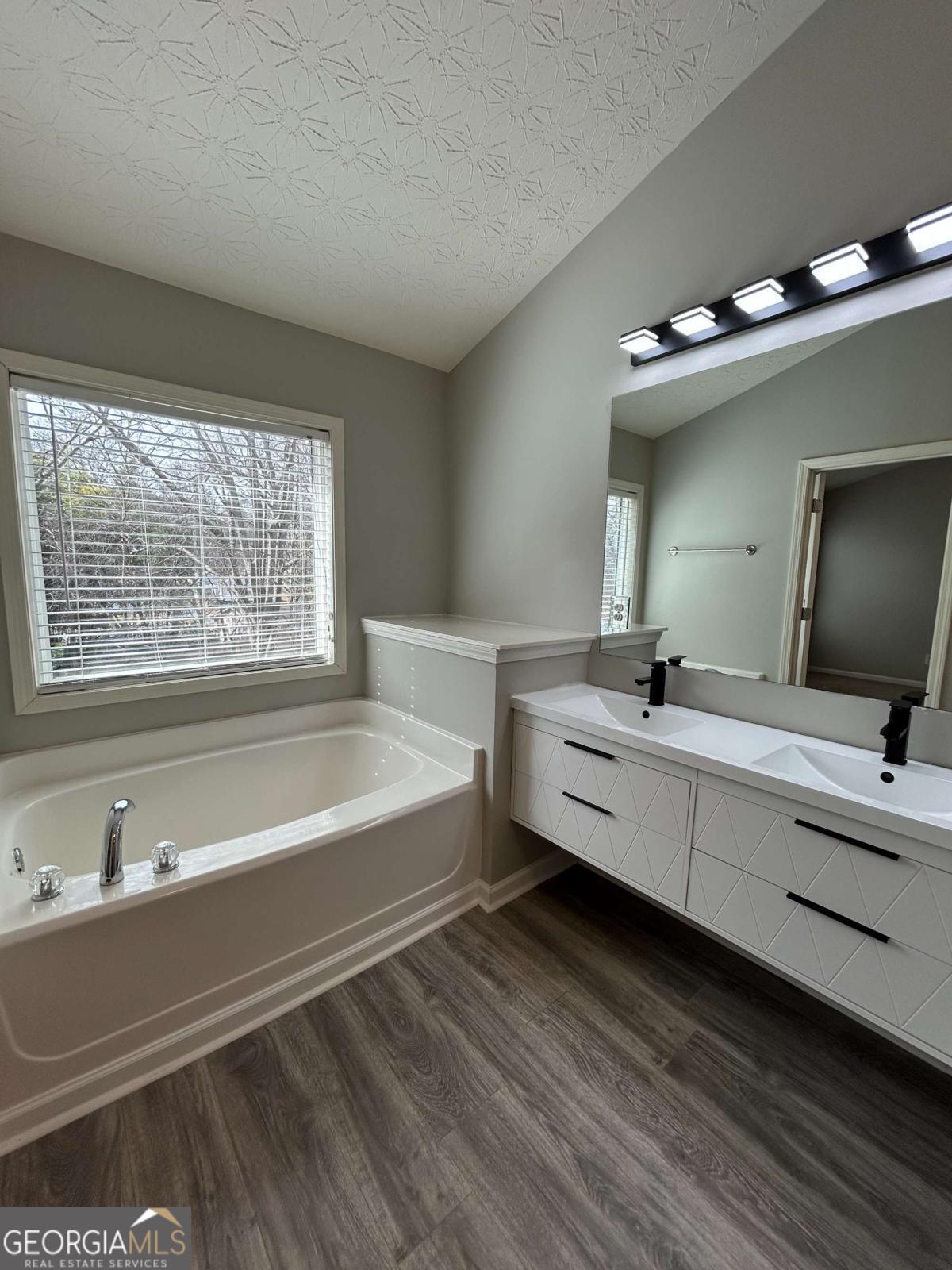 607 Pecan Knoll Drive # 14