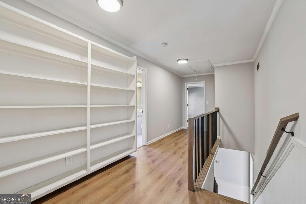 5189 Hidden Branches Circle