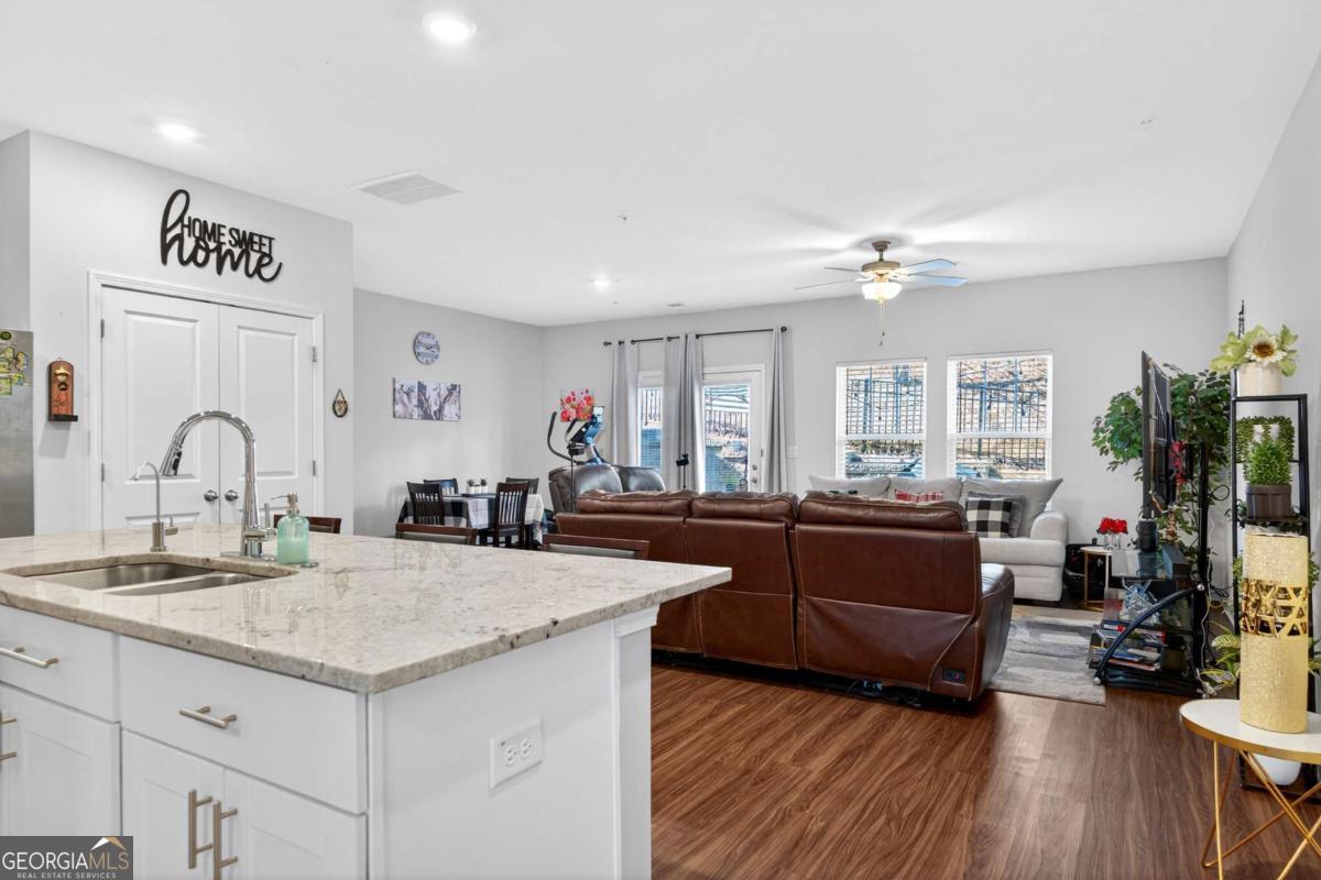 1318 Vayda Court