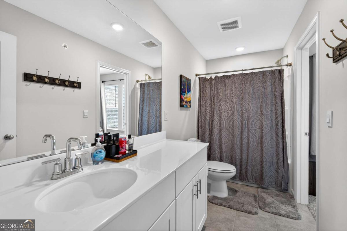 1318 Vayda Court