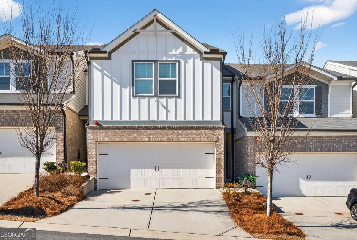 1318 Vayda Court