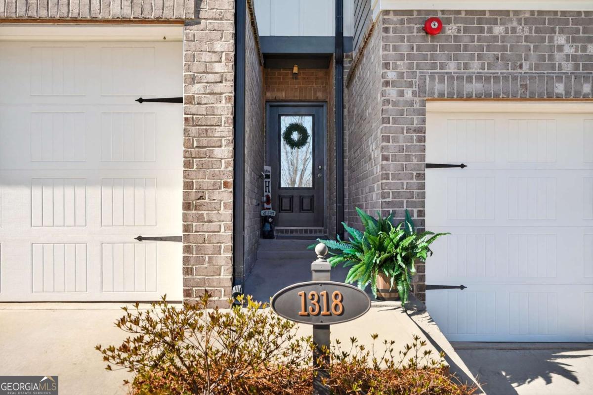 1318 Vayda Court