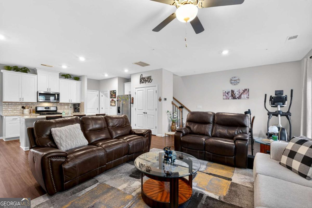 1318 Vayda Court