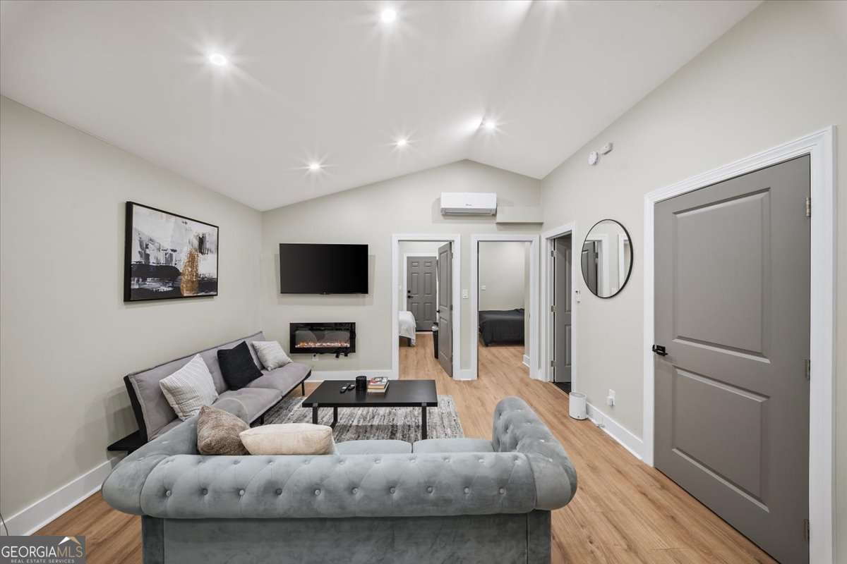 6857 Alexander Parkway